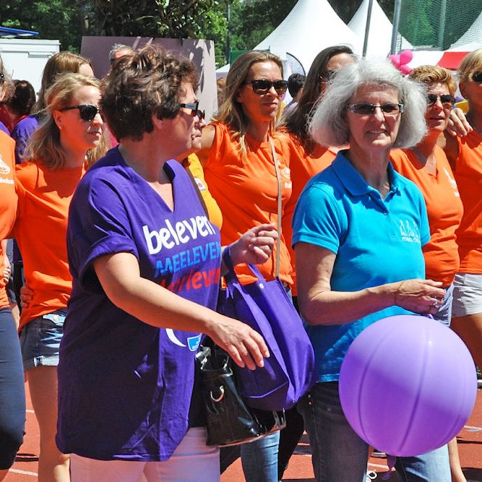 Foto van deelnemers wandelestafette Samenloop voor Hoop